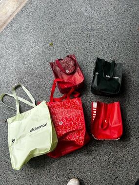 Bundle of Lululemon bags